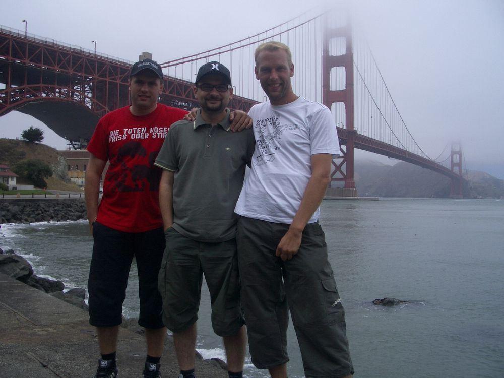 3 Helden vor der Golden Gate